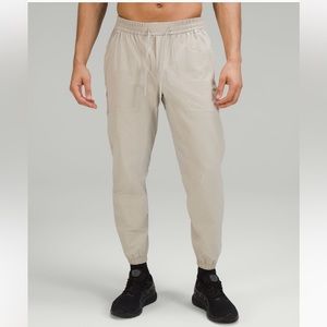 Lululemon - License to train jogger